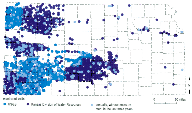 map of Kansas showing annually measured wells; wells mostly follow boundary of High Plains aqifer in west