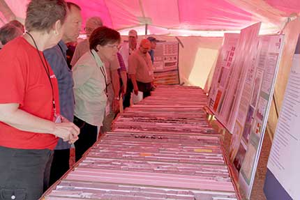 Attendees view core samples.