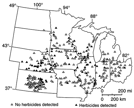 Map of midcontinent showing ground water samples with herbicides and those without.