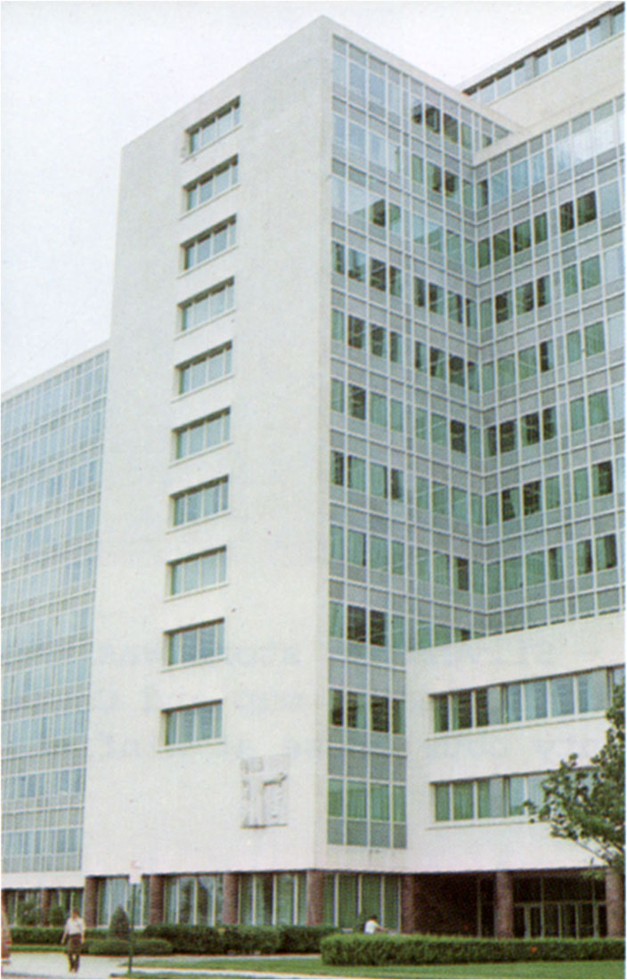 Color photo of State Office Building, Topeka.