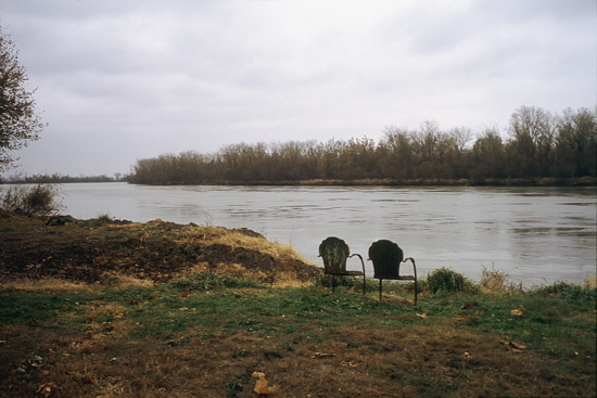 AT-Missouri-River-banks