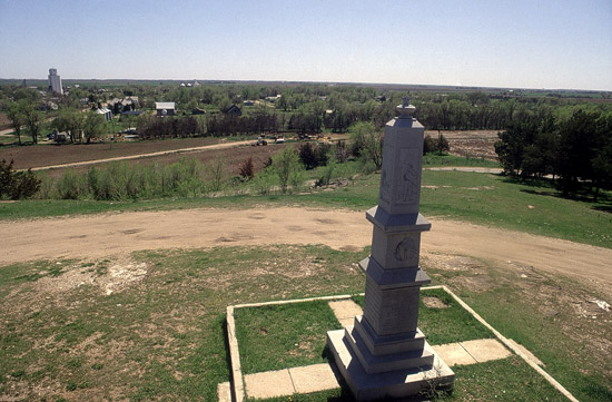 BT-Pawnee-Rock-Monument