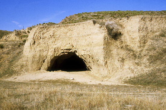 CN-Horsethief-Cave2