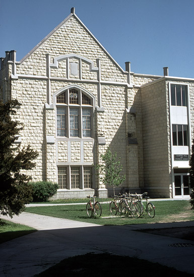 EL-McCartney-Hall-FHSU