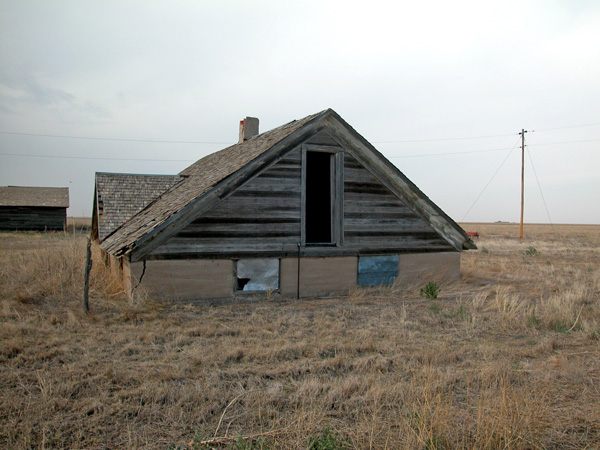 MT-Half-dugout-house