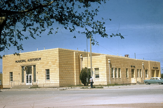 WH-Leoti-Municipal-Hall