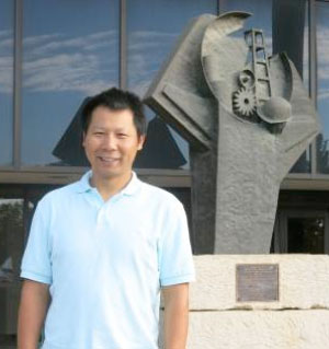 Photo of Dr. Liu