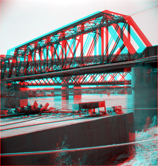 Railroad and highway bridges over Kansas River