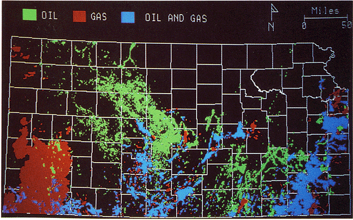 Oil and gas wells of Kansas; gas wells in red, oil wells in green, and wells that produce both are in blue.