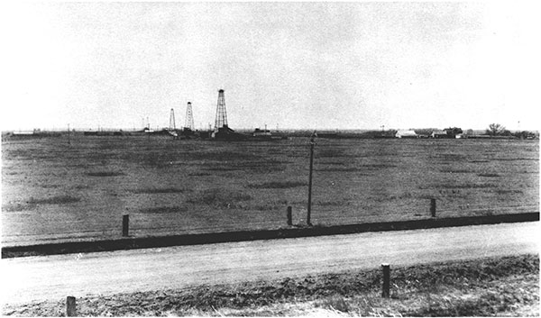 Gorham oil field, 1928, view to the south.