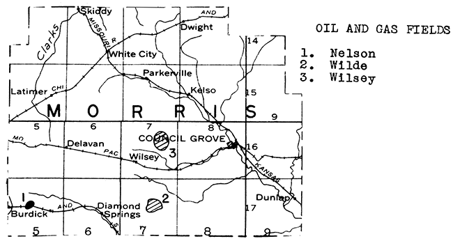 Map of Morris County showing oil and gas fields.