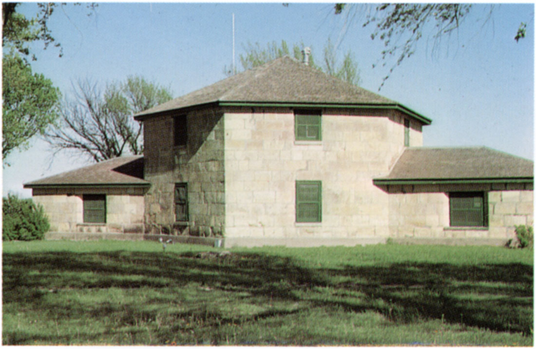 Color photo of the blockhouse at Fort Hays (Hays, Kansas).