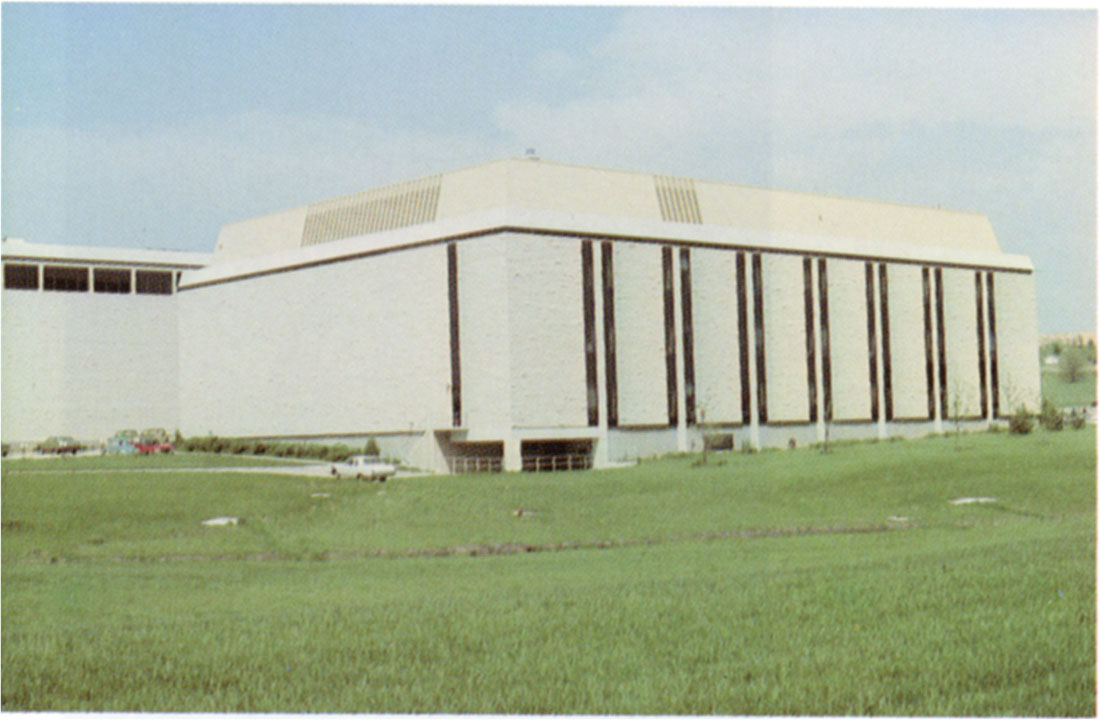 Color photo of the veterinary medicine building at Kansas State University in Manhattan.