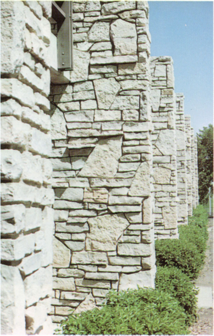 Color photo of the Salina Country Club at Salina constructed from Neva Limestone.