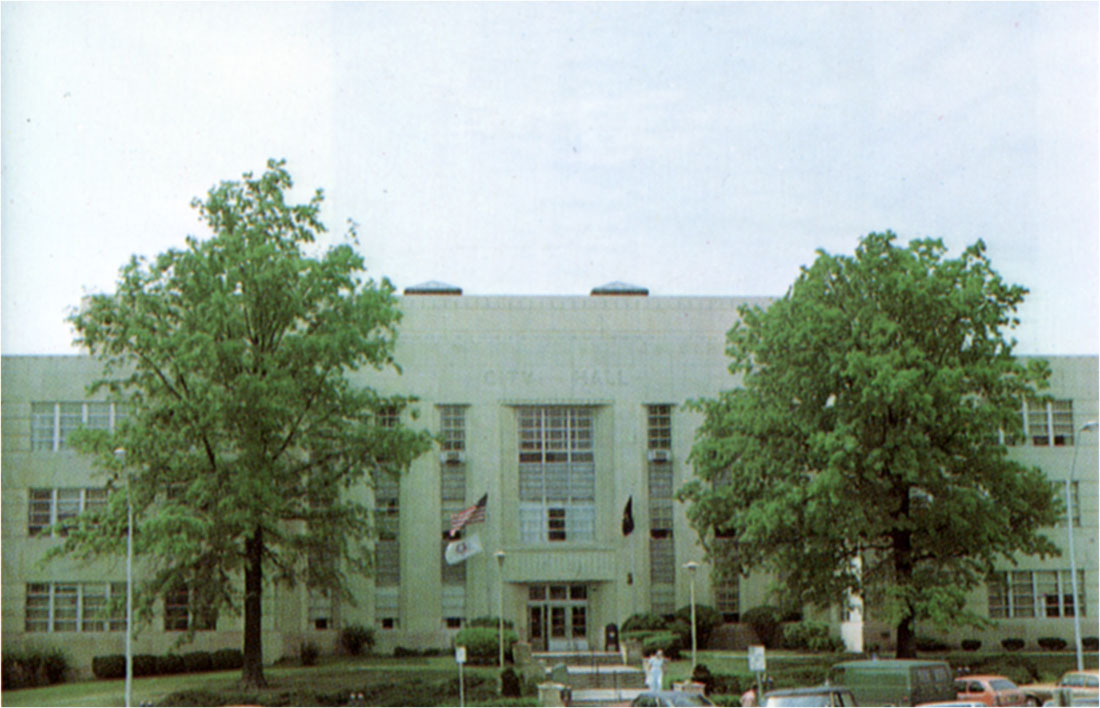 Color photo of City Hall, Topeka.