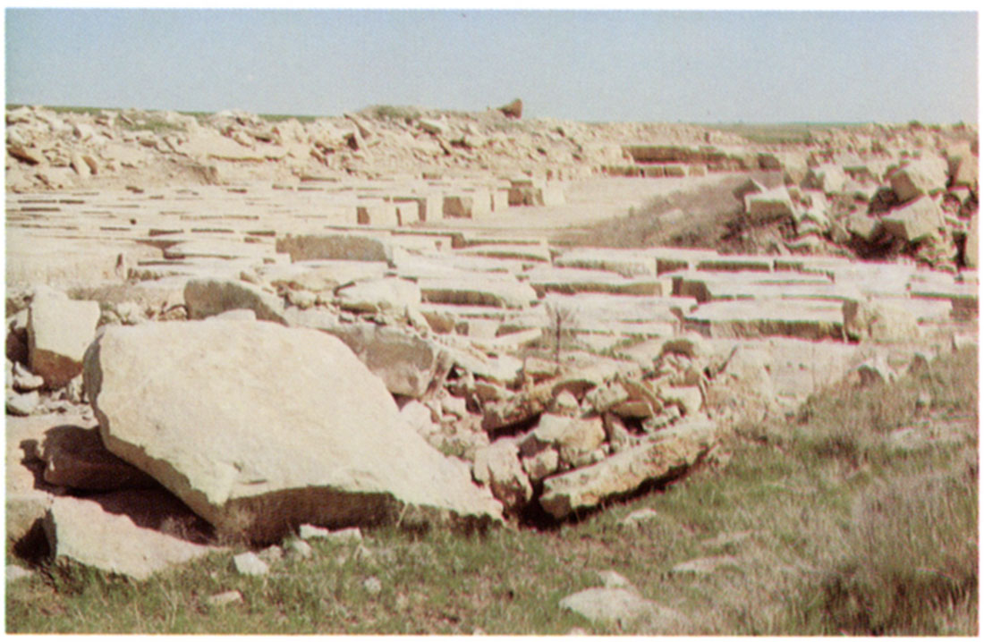 Color photo of typical building stone quarry.