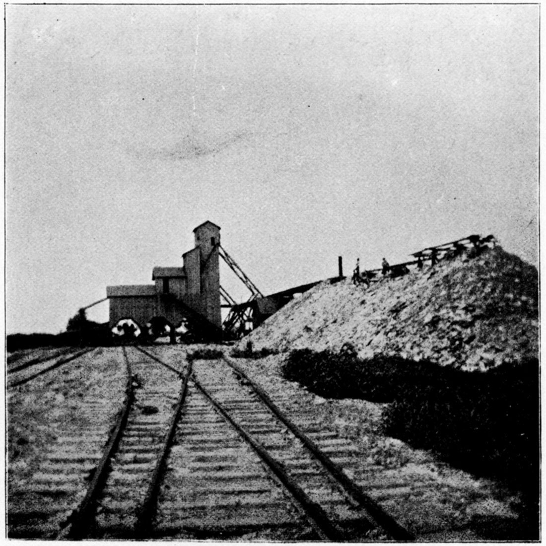Black and white photo of M. K. and T. coal mine, at Mineral City.